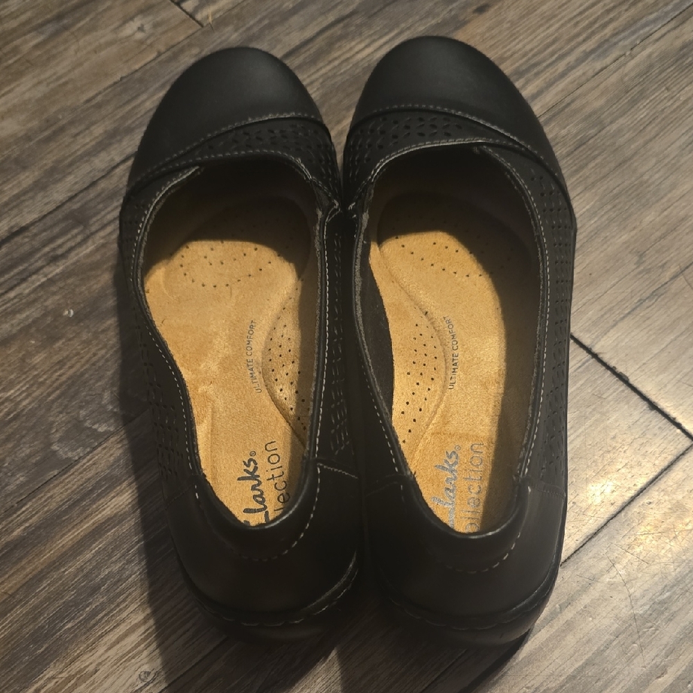 Clarks Women's Black Leather Loafers Collection 7M